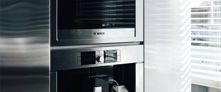 バッテリー事業部